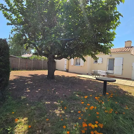 Maison Residentielle Avec Animaux Sur Demande - 4 Pers. - Fr-1-476-261 Vakantiehuis Grues